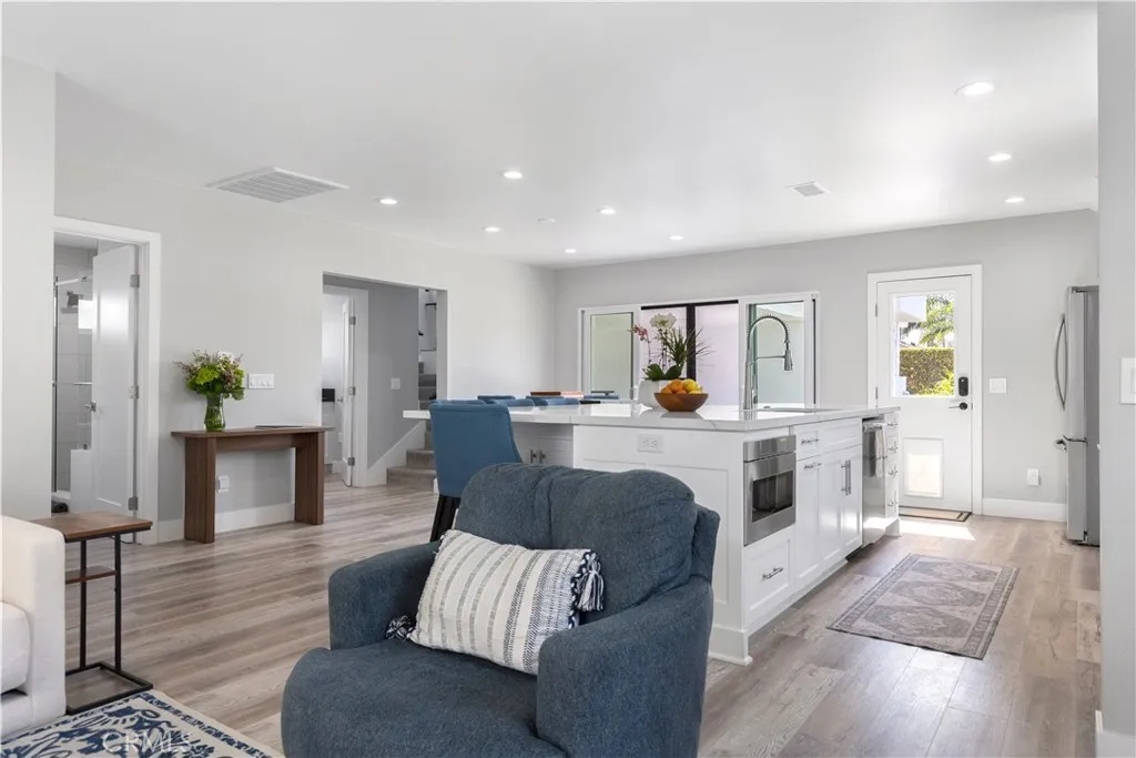 Additional image 48 of 286 Glendora Avenue, Long Beach, CA 90803