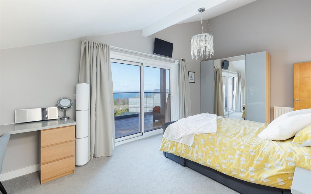 Additional image 33 of 5 bed detached house for saleBattery Road, Cowes PO31