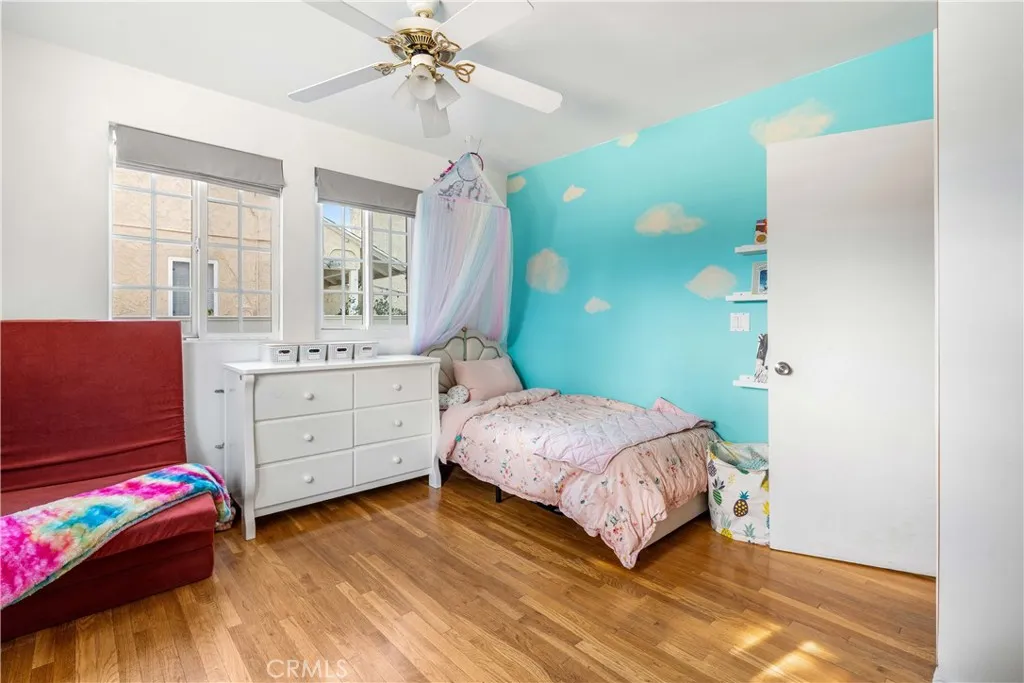 Additional image 16 of 17145 Strathern Street, Lake Balboa, CA 91406