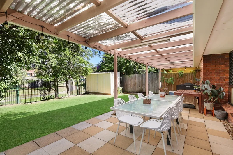2/3 Academy Street, Oxenford QLD 4210