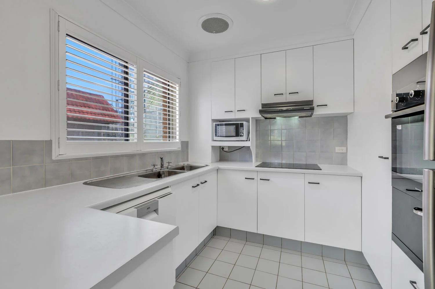 Additional image 3 of 5/14 Second Avenue, Broadbeach QLD 4218