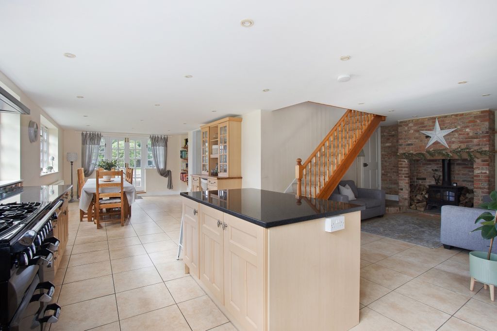 Additional image 5 of 5 bed detached house to rentRusper Road, Newdigate, Dorking RH5