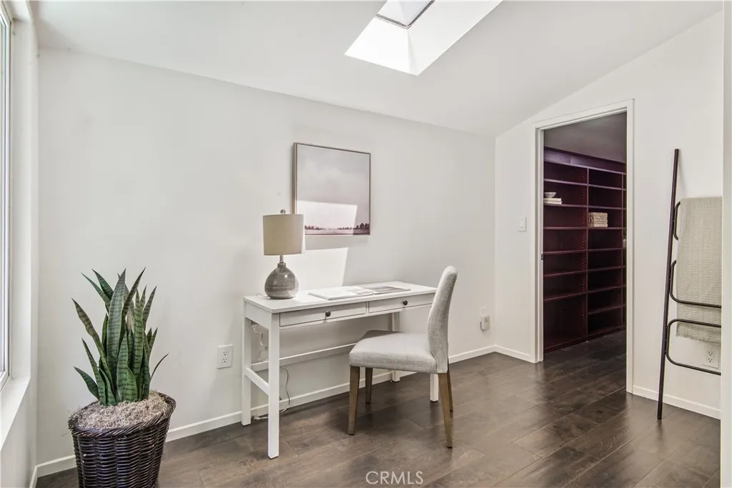 Additional image 36 of 905 N Hillside, Long Beach, CA 90815