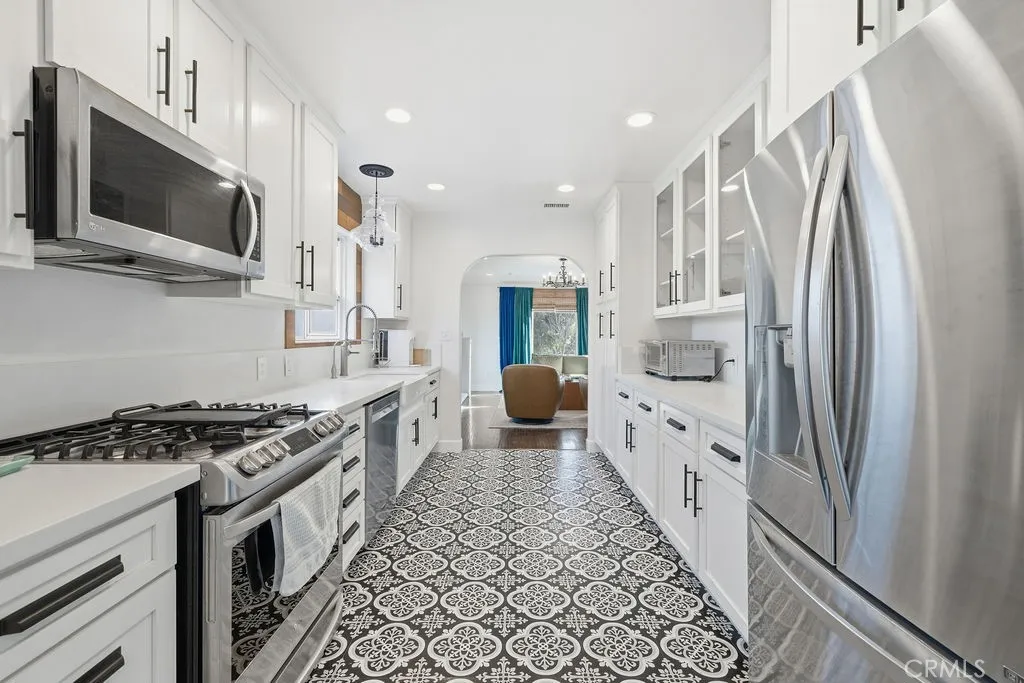 Additional image 8 of 16070 Baker Canyon Rd, Canyon Country, CA 91390