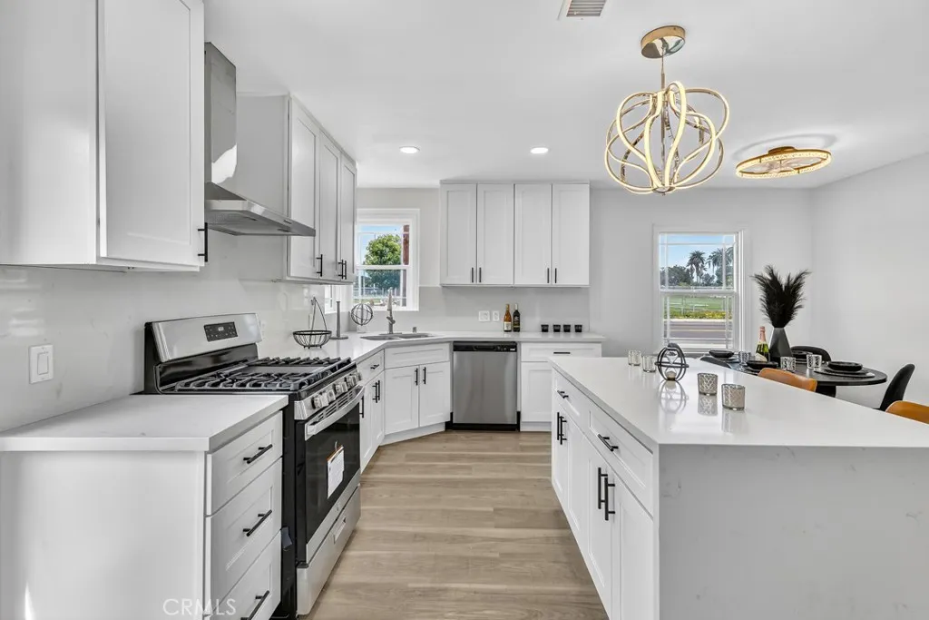 Additional image 8 of 5968 Gardendale St, South Gate, CA 90280