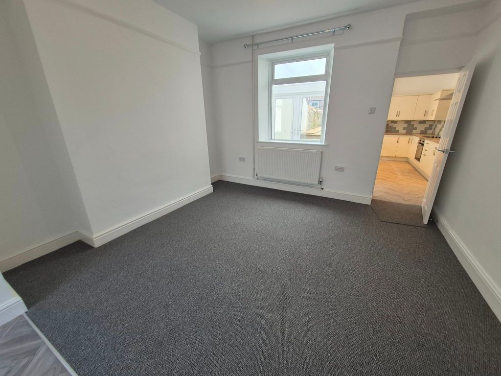 Additional image 11 of 3 bed terraced house to rentJohn Street, Pontypool NP4