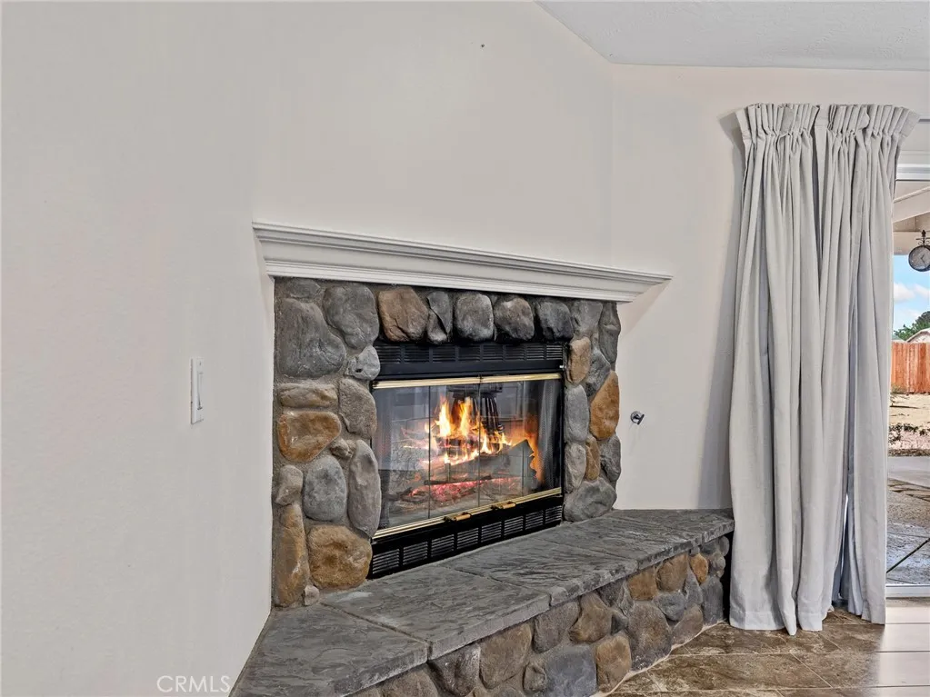 Additional image 67 of 16992 Joshua Rd, Apple Valley, CA 92307