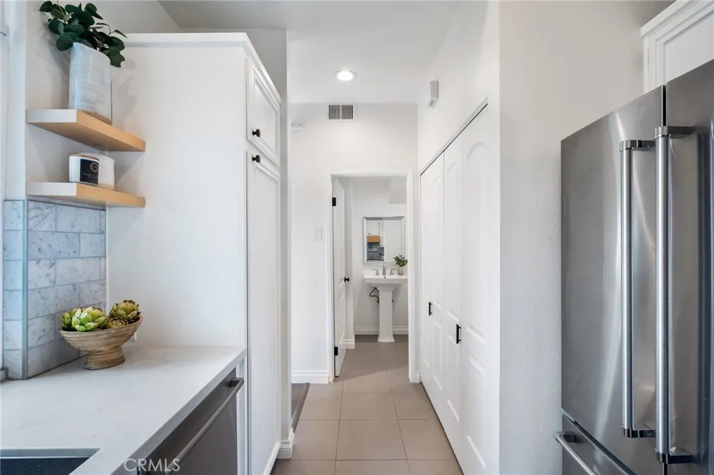 Additional image 58 of 1300 12th Street Unit E, Manhattan Beach, CA 90266