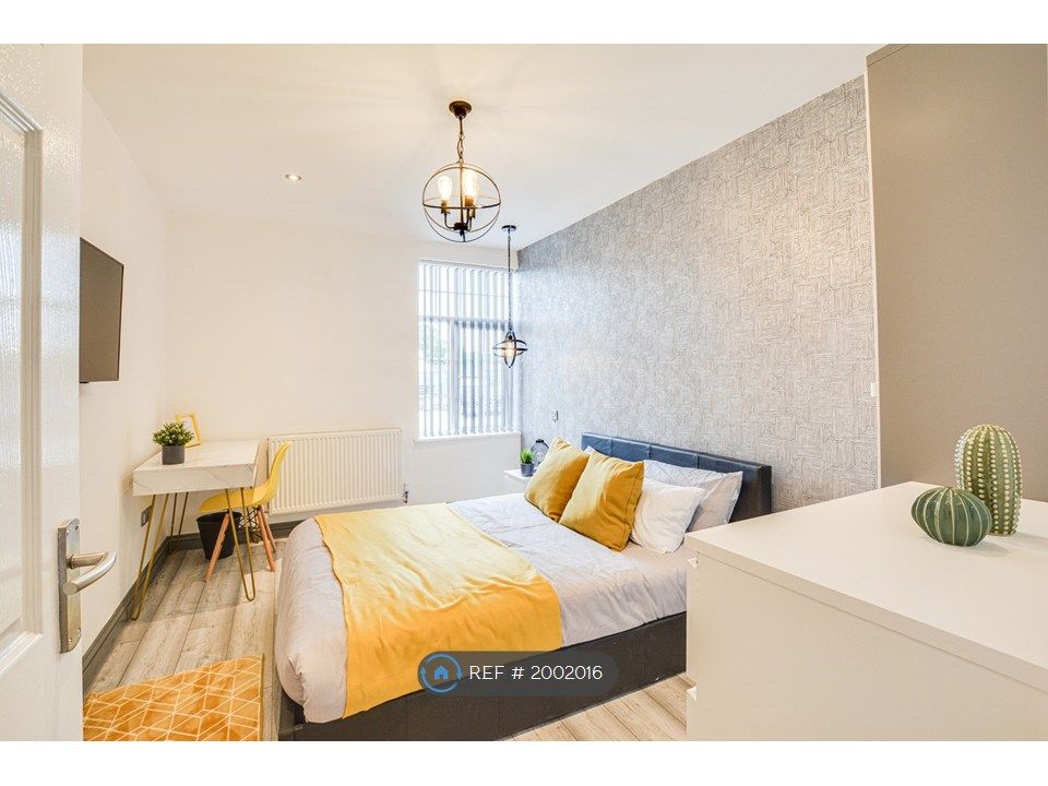 Additional image 2 of 6 bed maisonette to rentWilmslow Road, Manchester M20