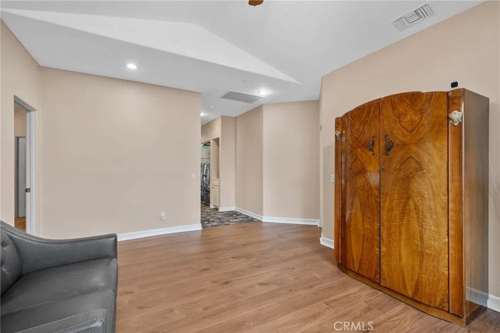 Additional image 33 of 334 Lakeside Ave, Redlands, CA 92373