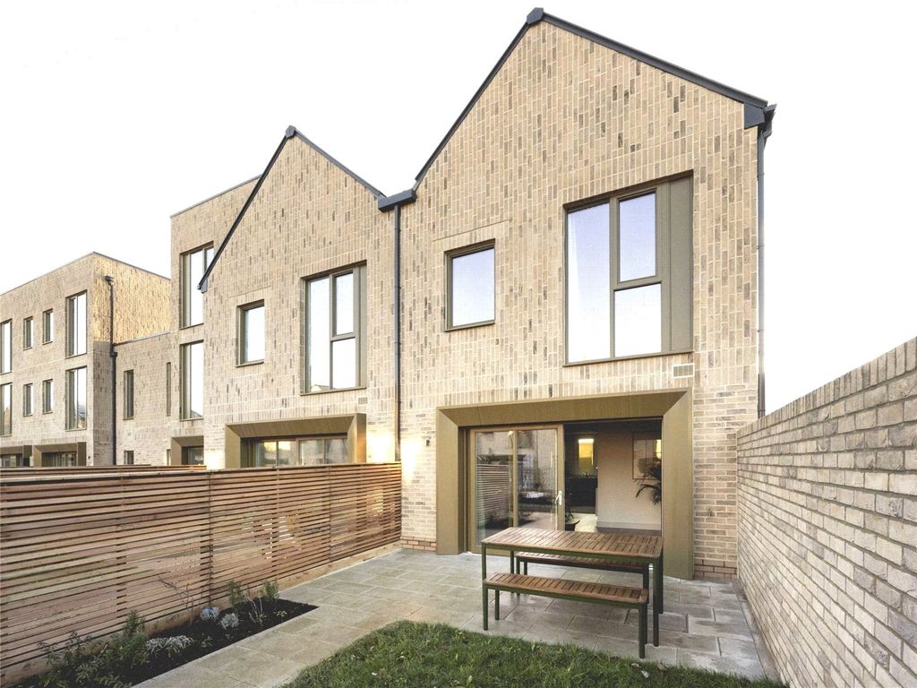Additional image 20 of 4 bed terraced house to rentMilne Avenue, Eddington, Cambridge, Cambridgeshire CB3