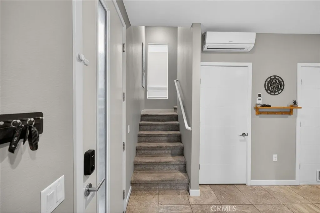 Additional image 14 of 821 Brickyard, Costa Mesa, CA 92627