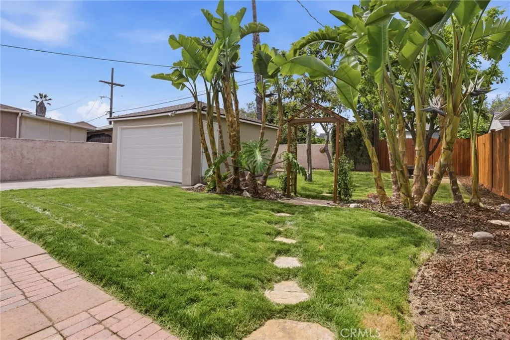 Additional image 83 of 1829 S Fairfax Avenue, Los Angeles, CA 90019