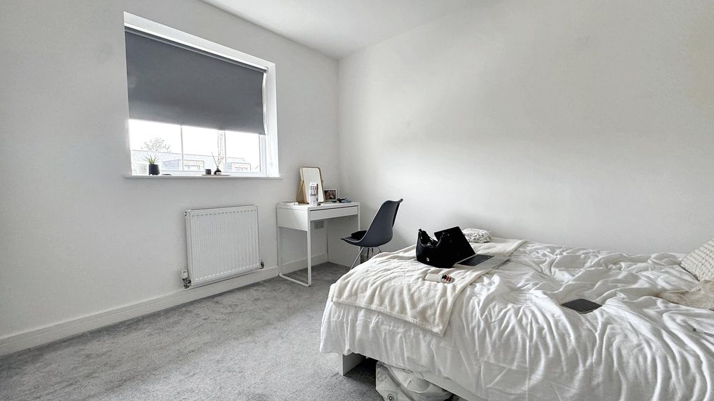 Additional image 12 of 7 bed semi-detached house to rentCrome Road, Bristol BS7