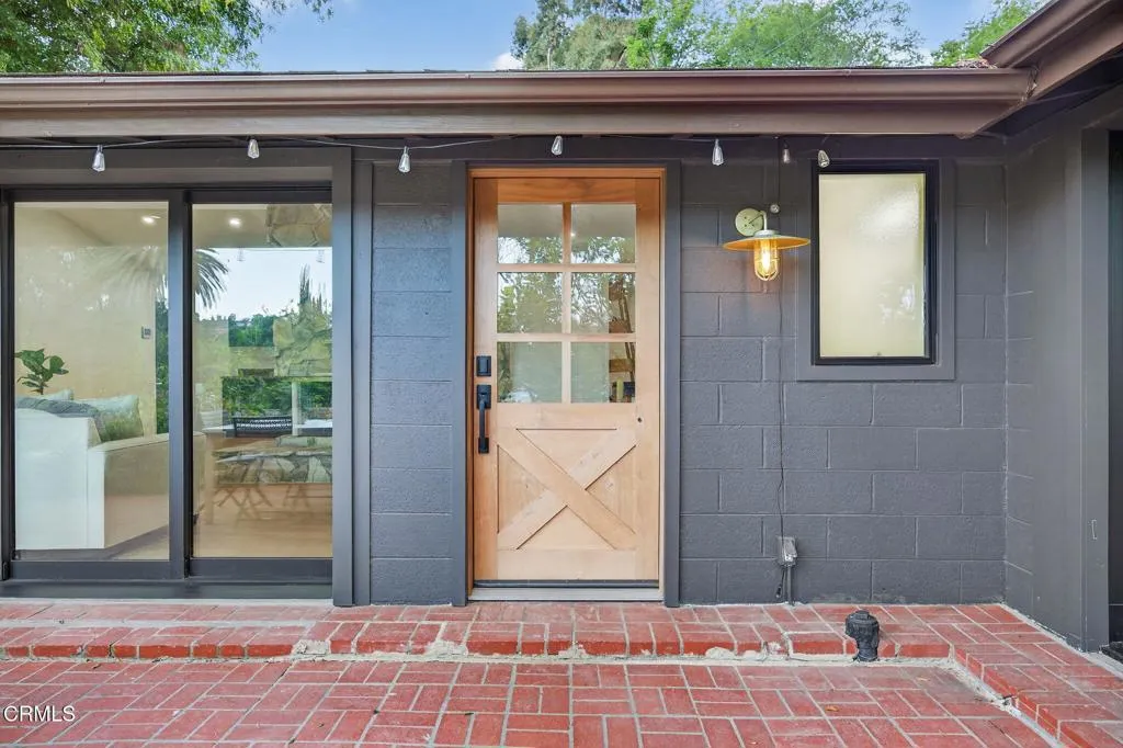 Additional image 10 of 22261 Ybarra Road, Woodland Hills, CA 91364
