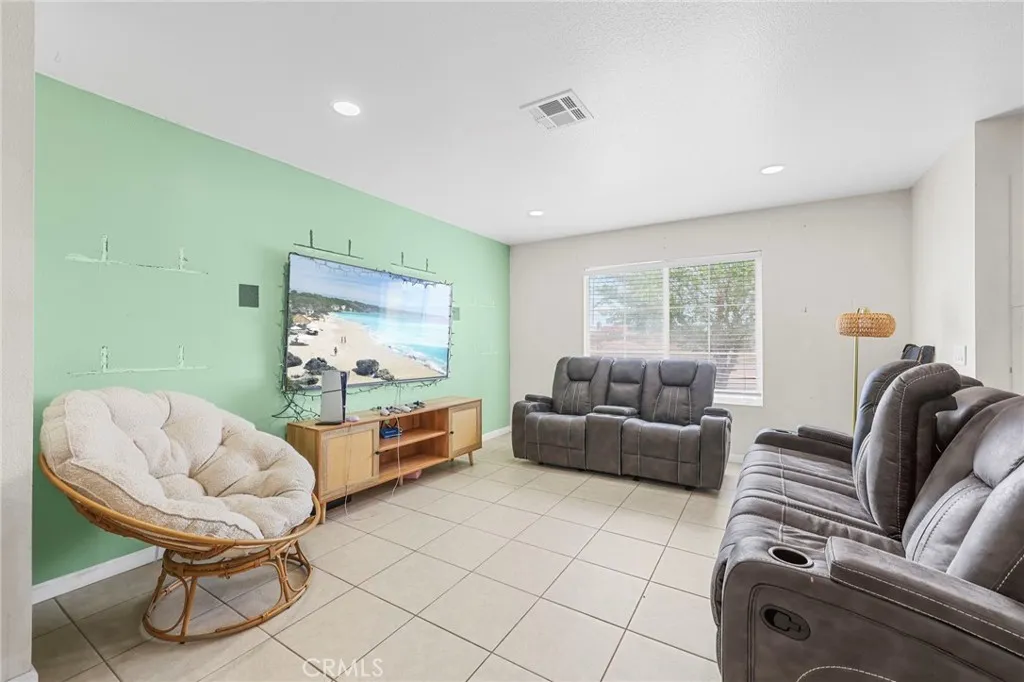 Additional image 5 of 11672 Dos Palmas, Victorville, CA 92392