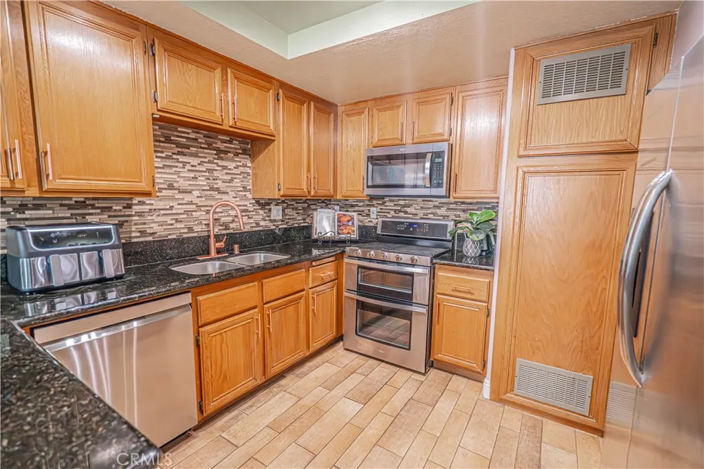 Additional image 36 of 18714 Vista Del Canon Unit B, Newhall, CA 91321