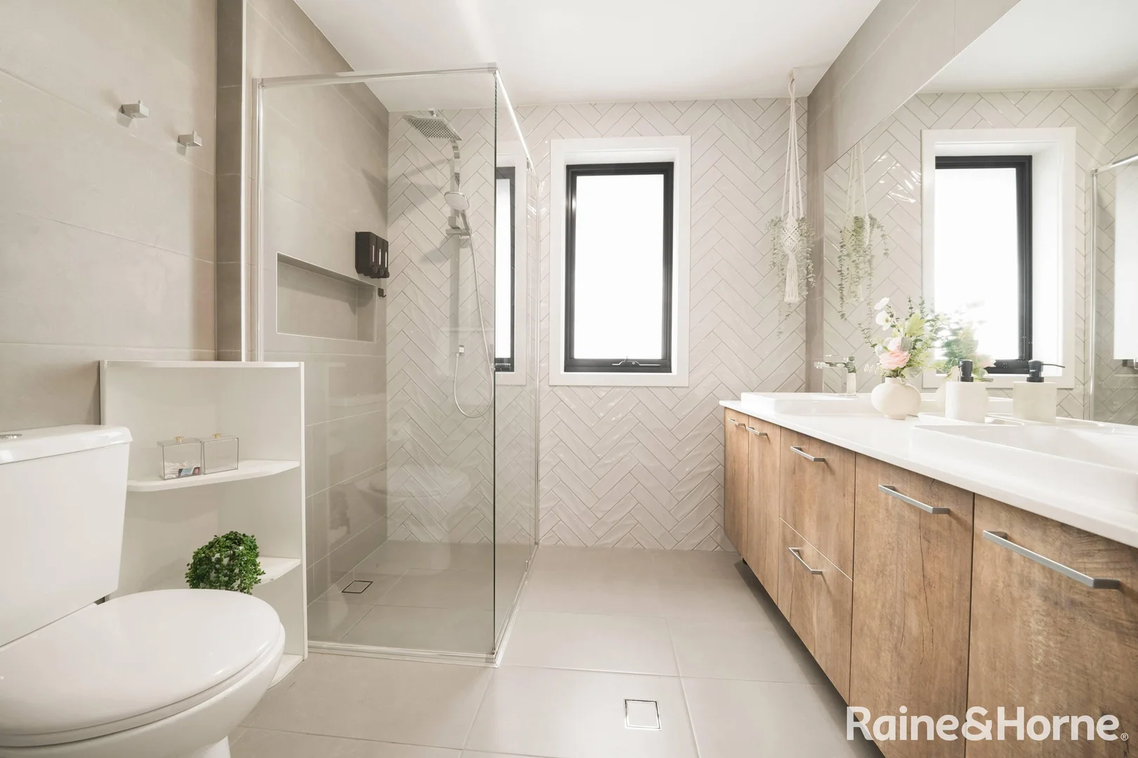 Additional image 10 of 43 Copper Drive, Catherine Field NSW 2557