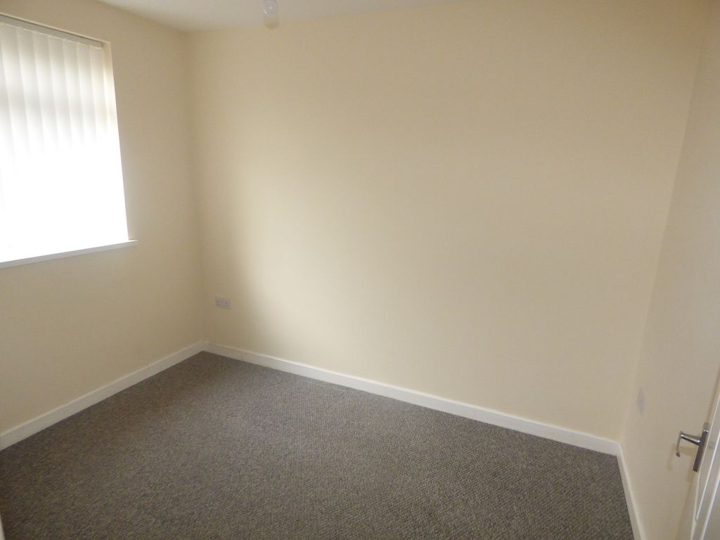 Additional image 4 of 2 bed flat to rentNeath Road, Briton Ferry, Neath, Neath Port Talbot. SA11