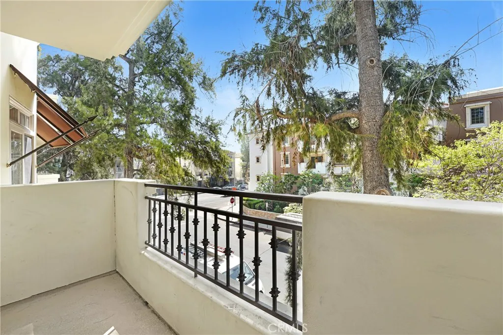 Additional image 42 of 4601 Coldwater Canyon Ave Unit 207, Studio City, CA 91604