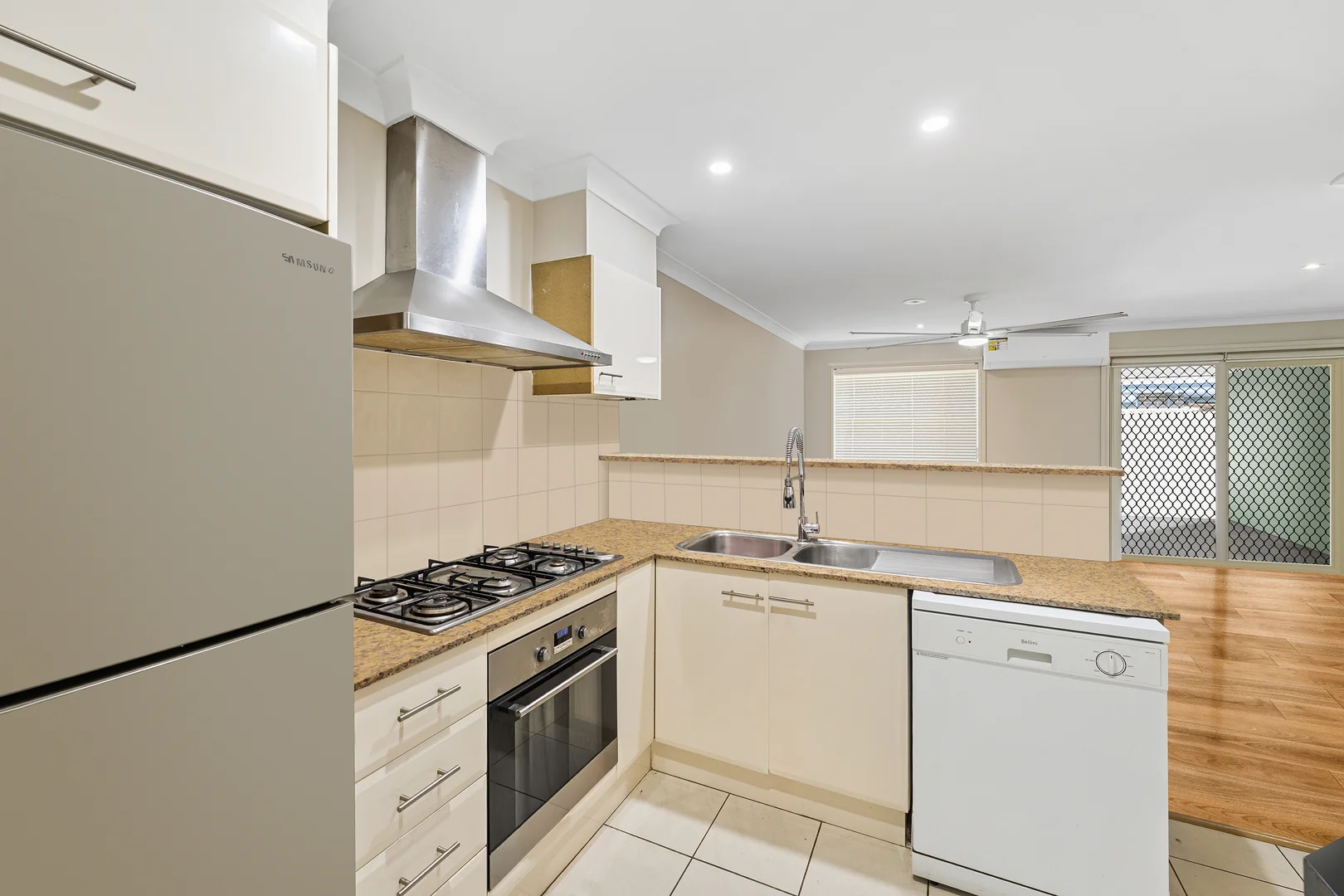 Additional image 3 of 11/19-23 Warrigal st, Blackwall NSW 2256
