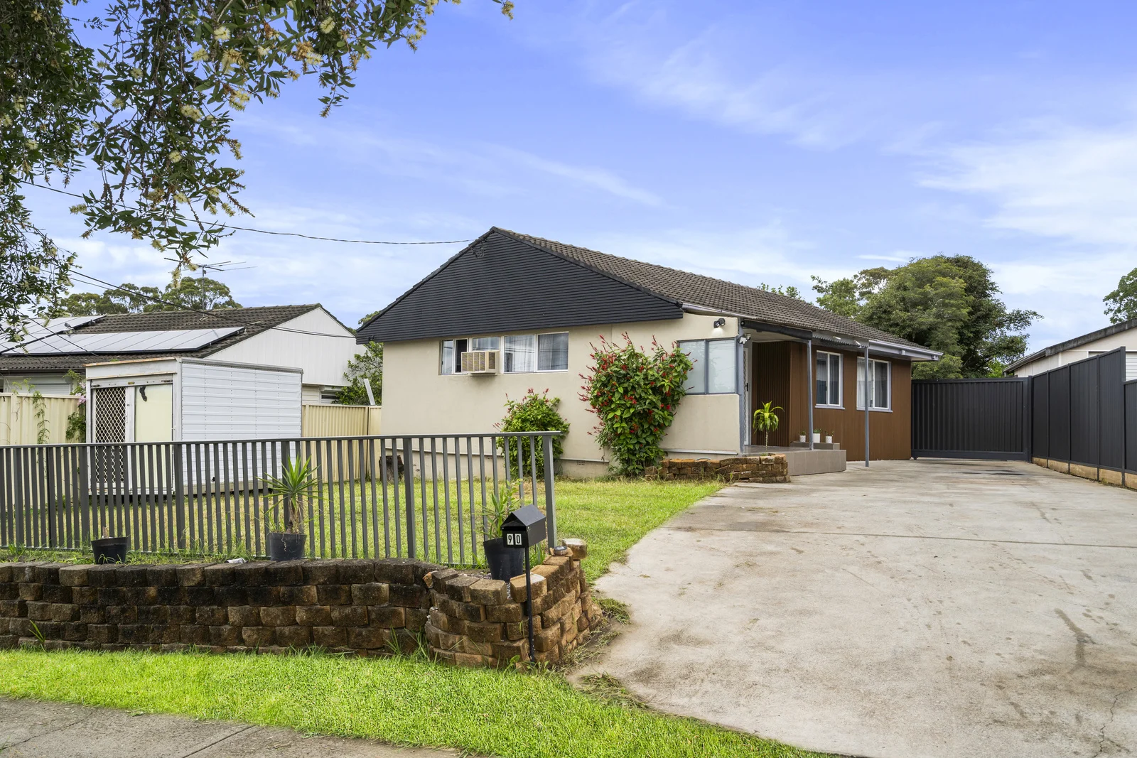 90 Sadleir Avenue, Sadleir NSW 2168