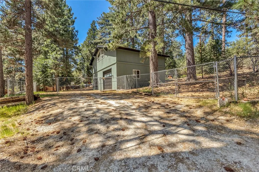 52835 Sugar Pine Dr, Idyllwild, CA 92549