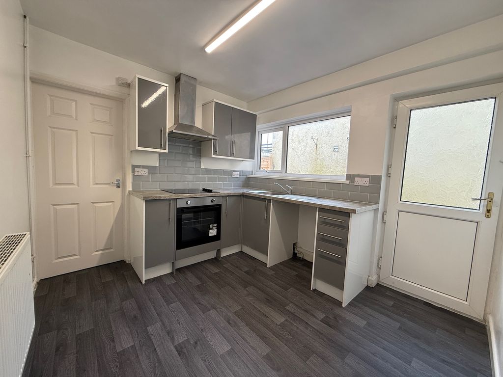 Additional image 4 of 3 bed terraced house to rentVivian Terrace, Port Talbot SA12
