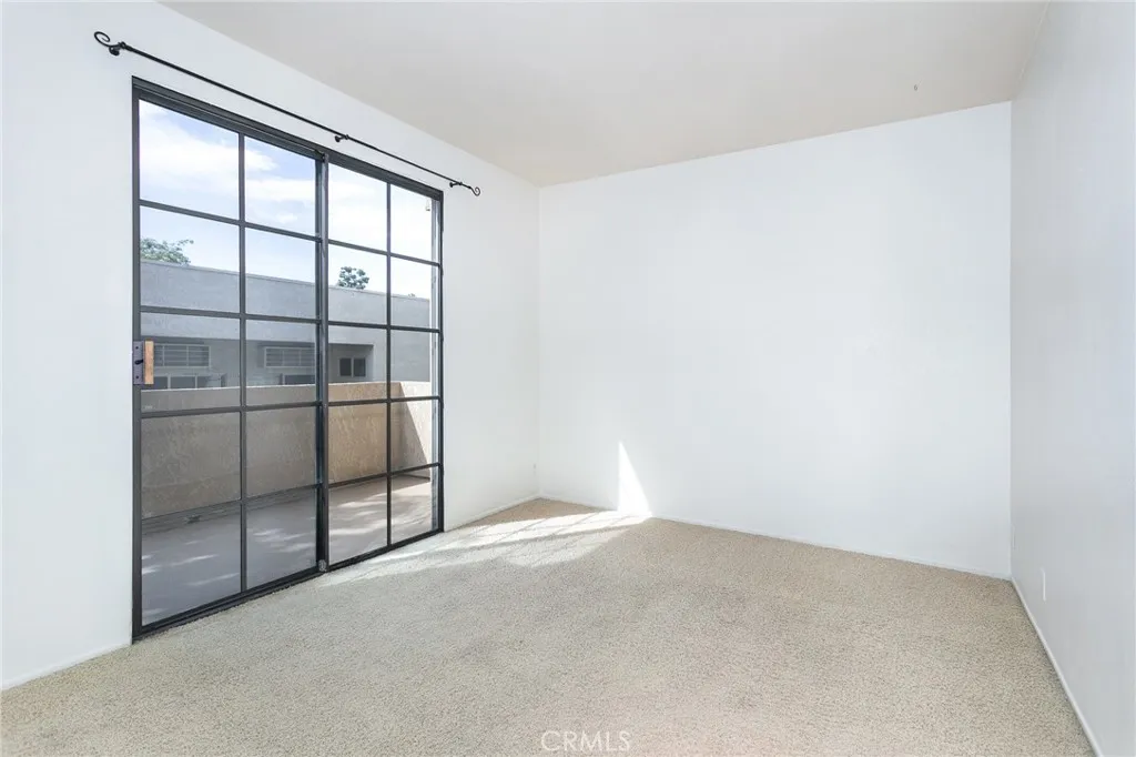 Additional image 20 of 221 S Oak Knoll Avenue Unit 202, Pasadena, CA 91101