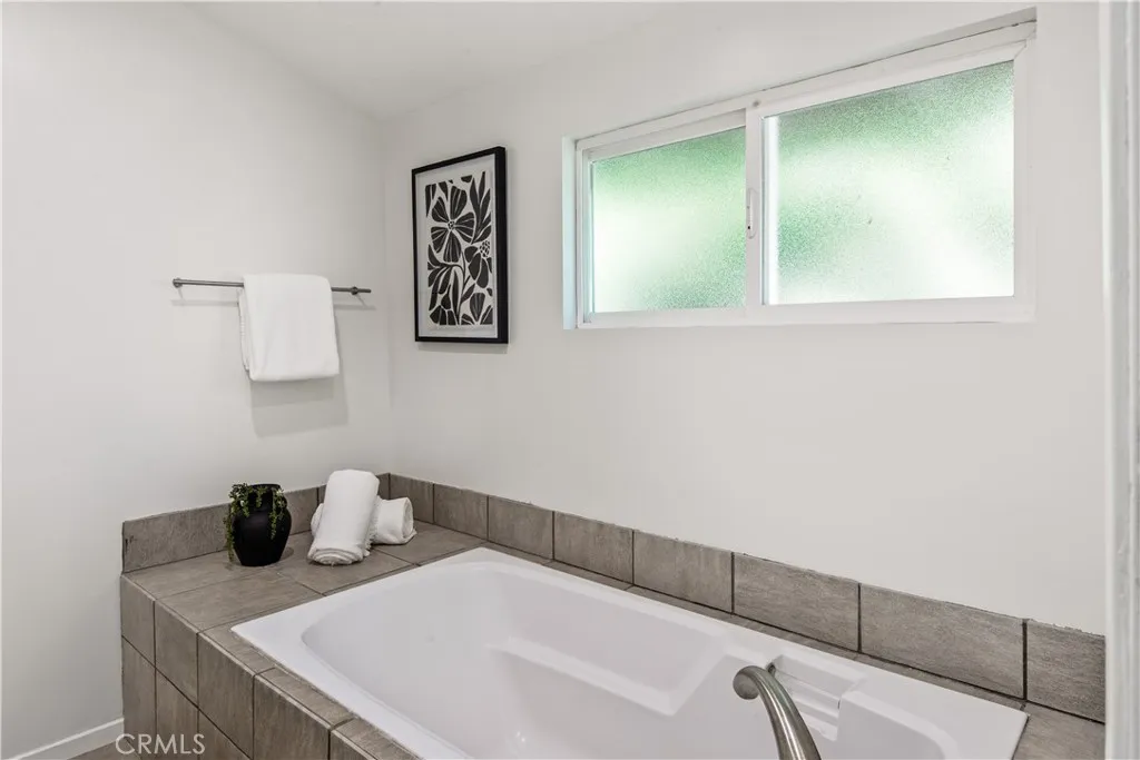 Additional image 45 of 905 N Hillside, Long Beach, CA 90815