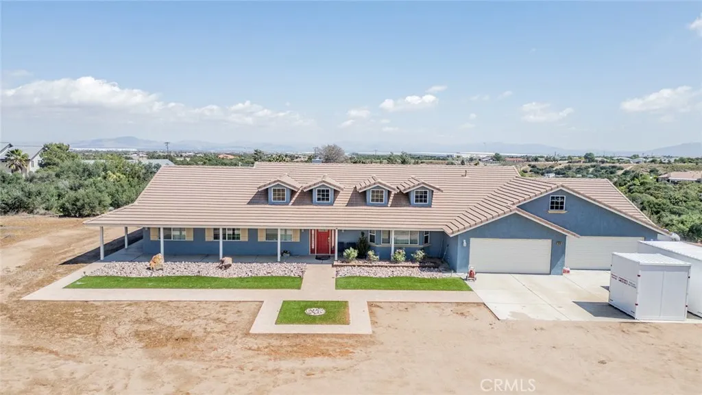 Additional image 100 of 10636 Larch Rd, Oak Hills, CA 92344