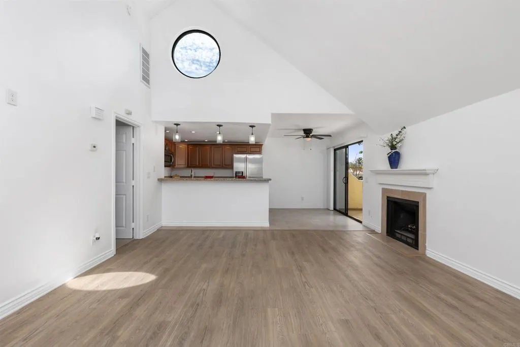 Additional image 9 of 333 Melrose Dr. Unit F, Vista, CA 92083