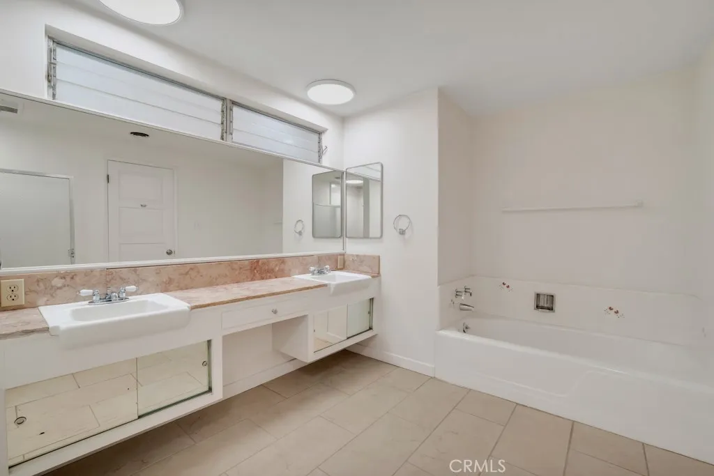 Additional image 23 of 4809 Queen Victoria Road, Woodland Hills, CA 91364