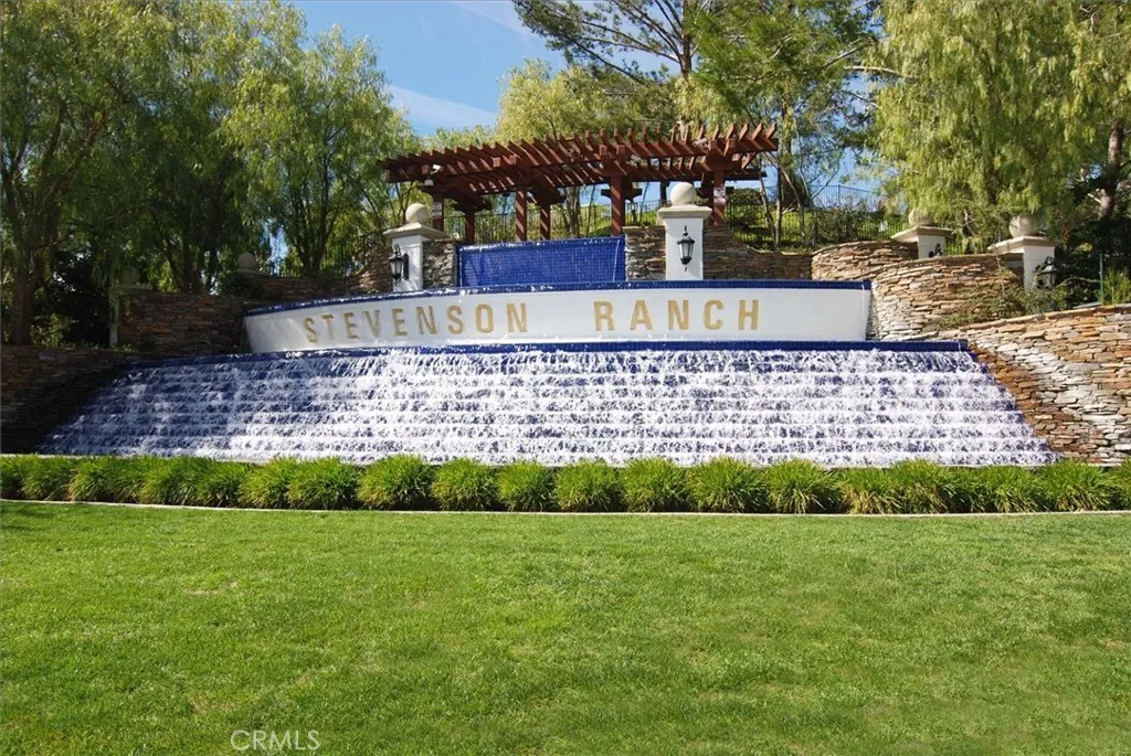 25808 Barnett Ln, Stevenson Ranch, CA 91381