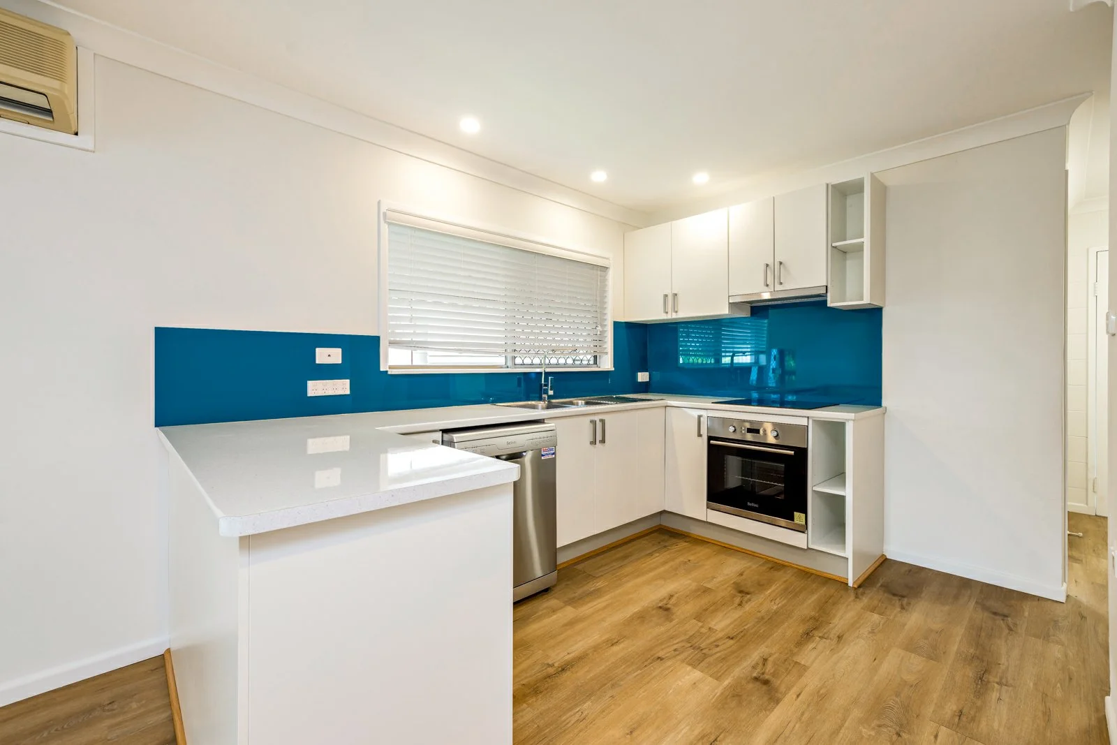 Additional image 3 of 10/473-479 McCoombe Street, Mooroobool QLD 4870