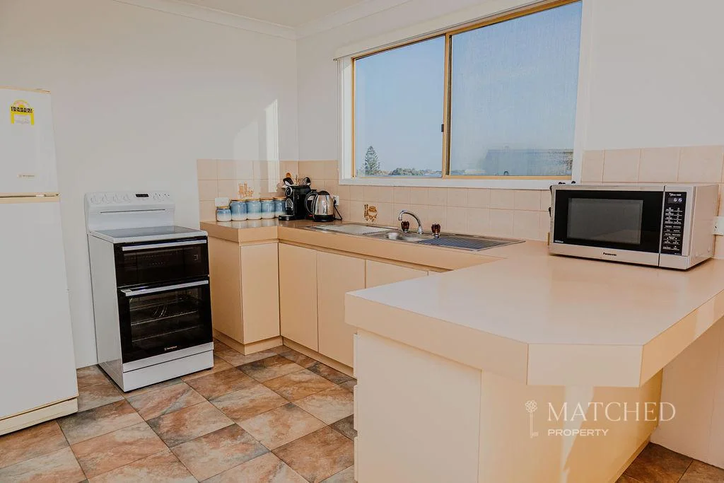 Additional image 13 of 15 Seaview Court, Port Denison WA 6525