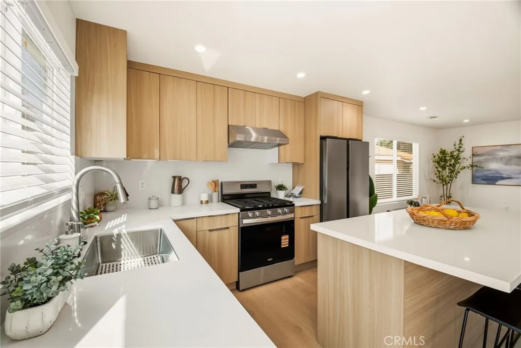 Additional image 11 of 5010 W Maurie Avenue, Santa Ana, CA 92703