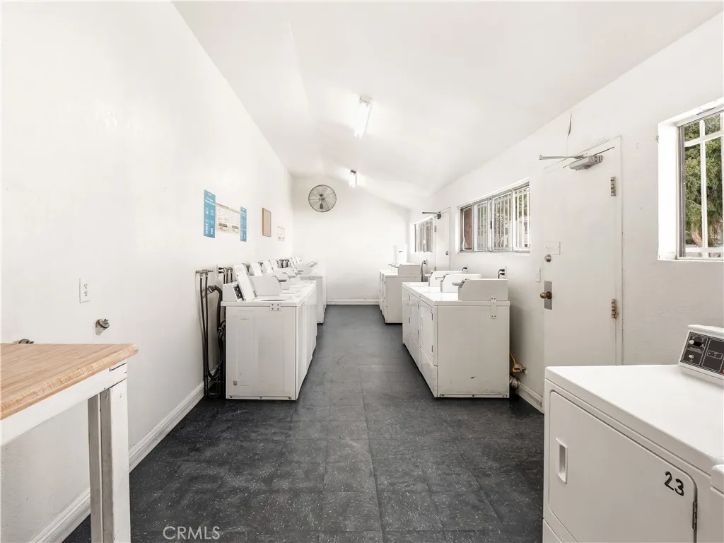 Additional image 53 of 25011 Peachland Avenue Unit 127, Newhall, CA 91321