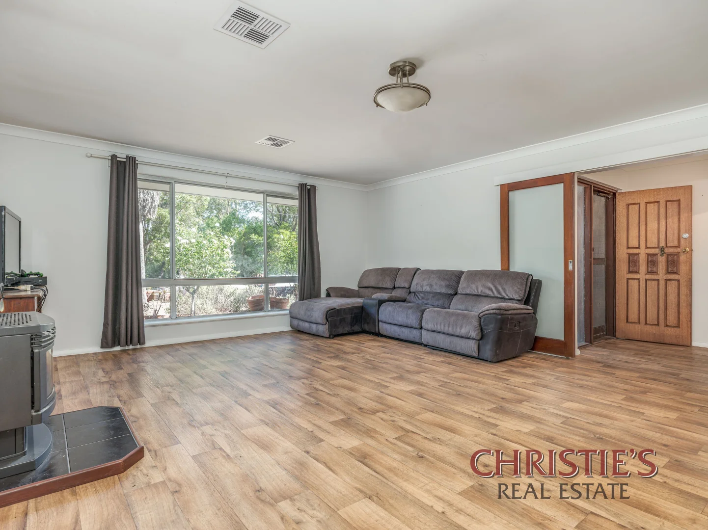 Additional image 2 of 735 Traylen Road, Stoneville WA 6081