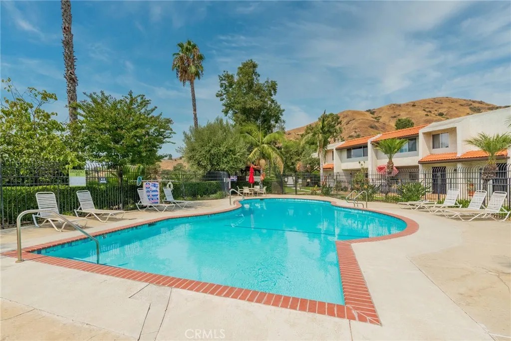 Additional image 70 of 9555 Via Venezia, Burbank, CA 91504