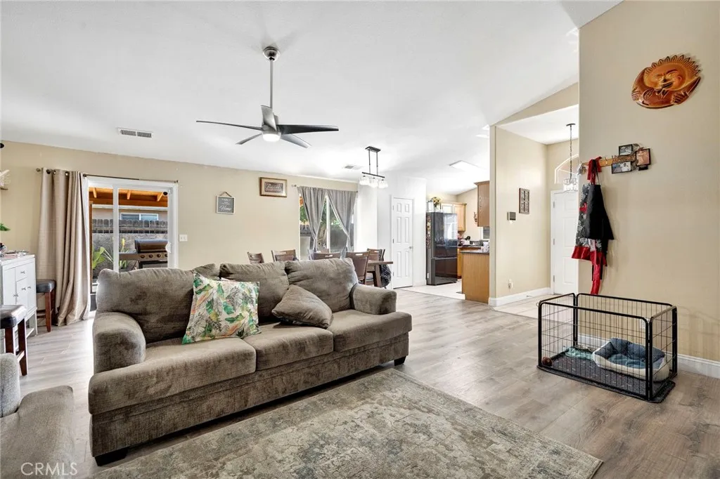 Additional image 10 of 980 Redwood St, Parlier, CA 93648