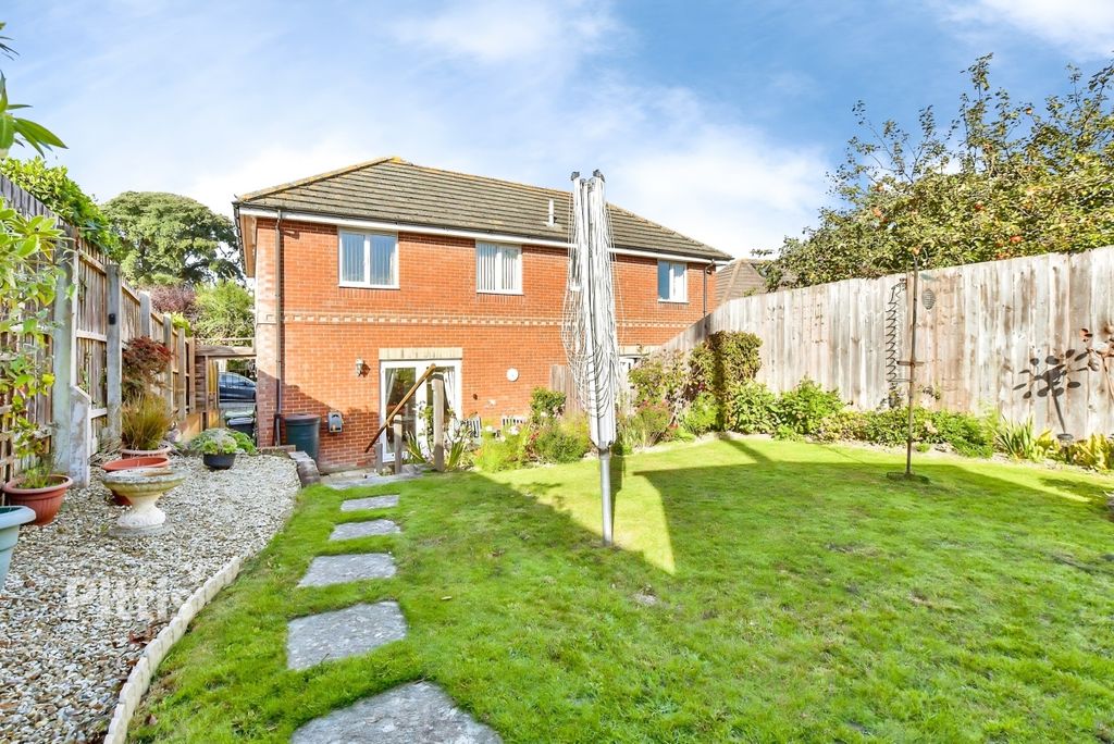 Additional image 11 of 4 bed semi-detached house to rentSt. Saviours Road, Totland Bay PO39
