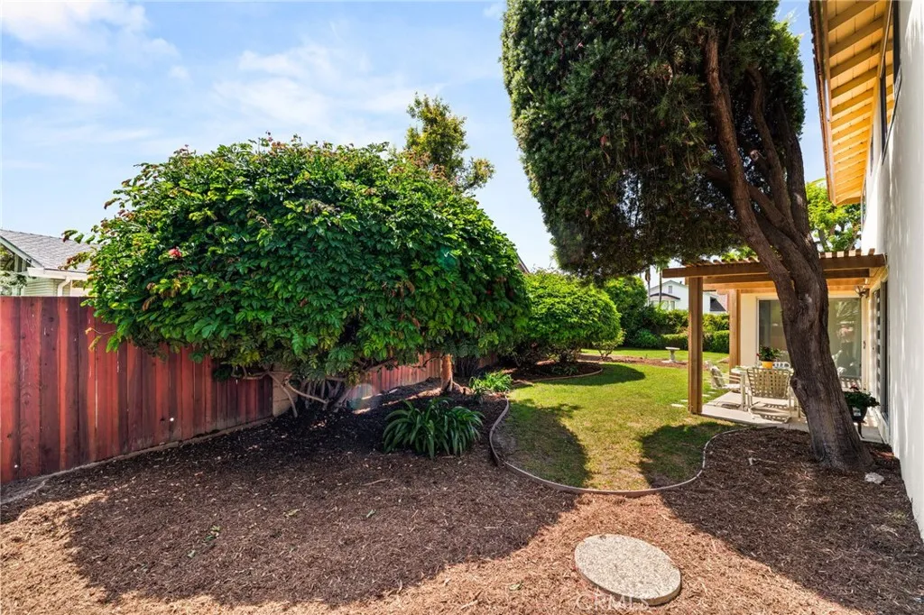 Additional image 99 of 7970 E Ring Street, Long Beach, CA 90808