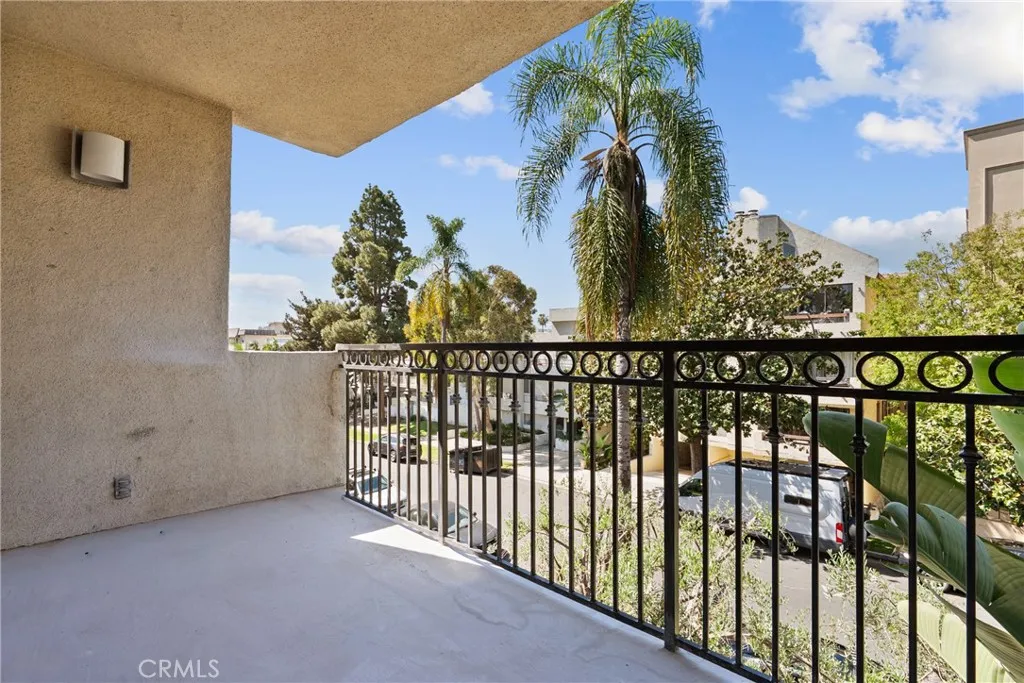 Additional image 49 of 1742 S Bentley Avenue Unit 201, Los Angeles, CA 90025