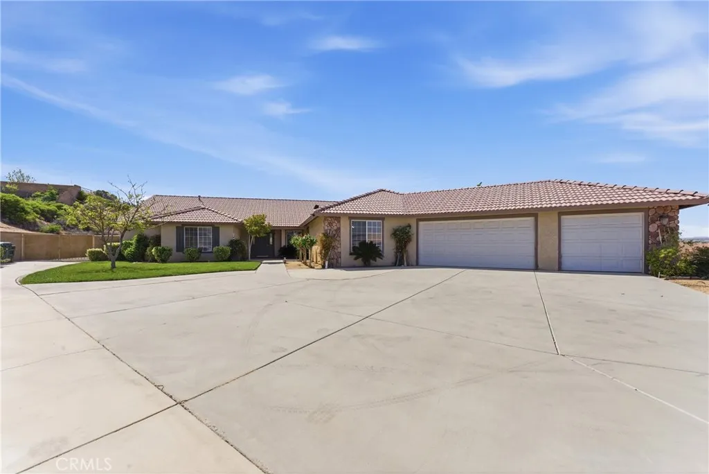 Additional image 2 of 20159 Majestic Dr, Apple Valley, CA 92308