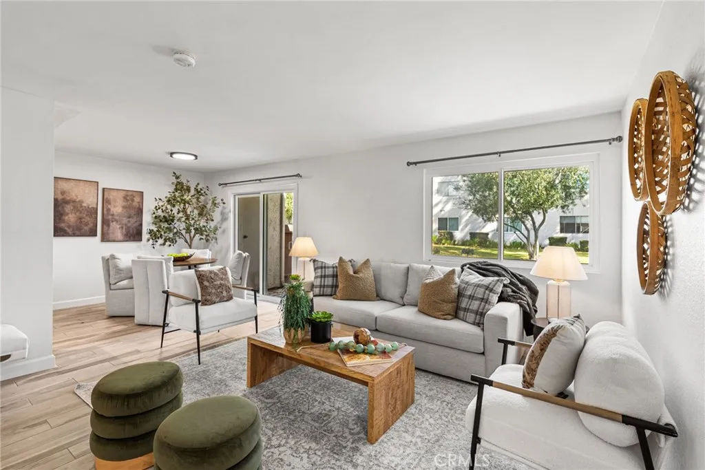 Additional image 3 of 17572 Vandenberg Lane Unit 4, Tustin, CA 92780
