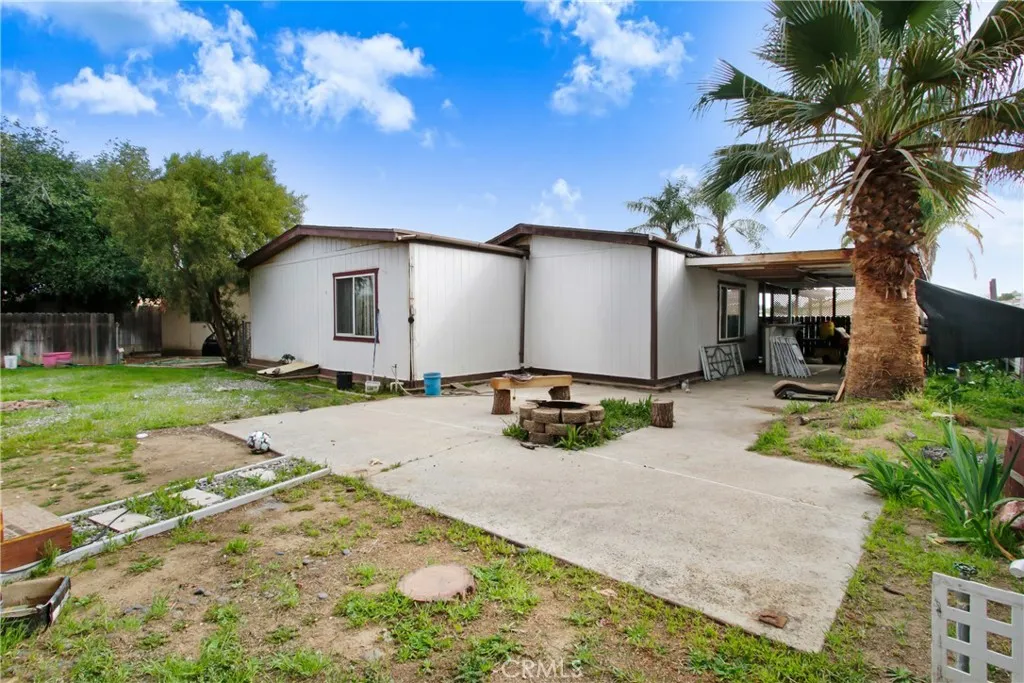 399 Coral Hills Rd, Perris, CA 92570