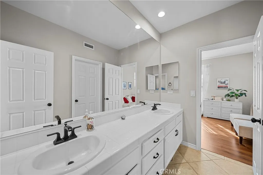 Additional image 57 of 23912 Lakeside Road, Valencia, CA 91355