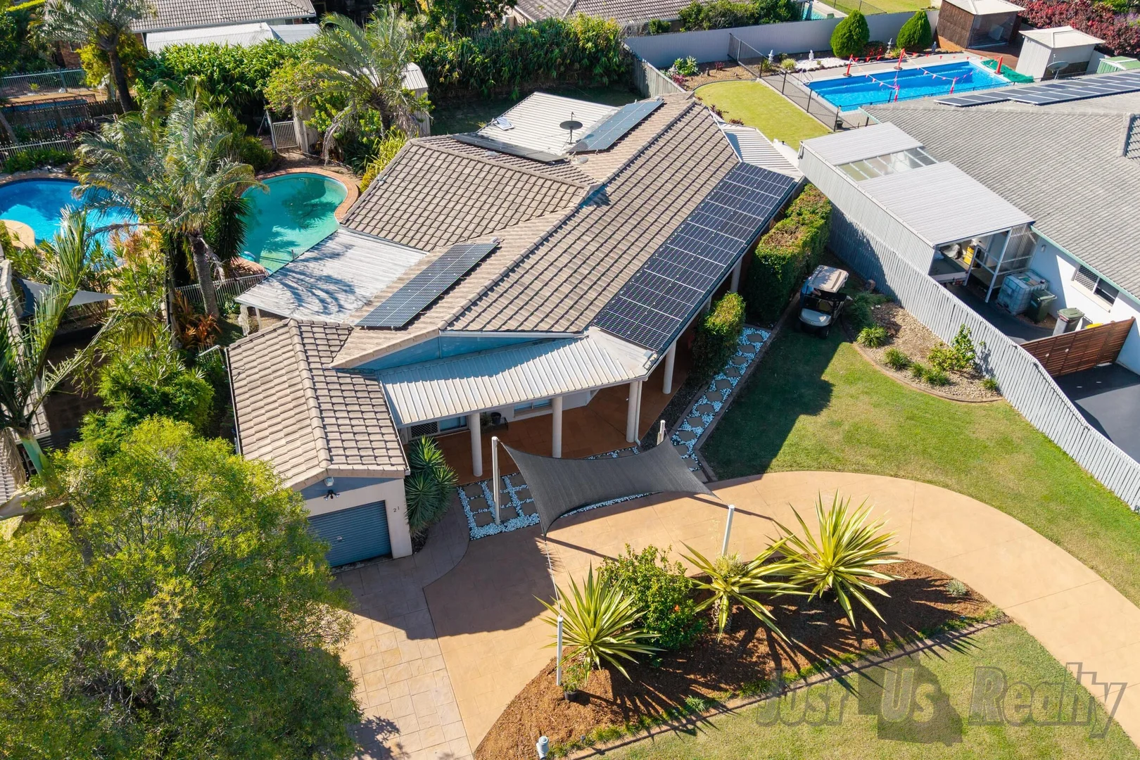 21 Pinnacle Court, Avoca QLD 4670