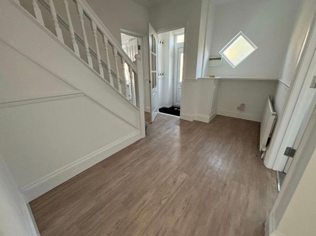 Additional image 13 of 7 bed semi-detached house to rentBraemar Crescent, Bristol BS7